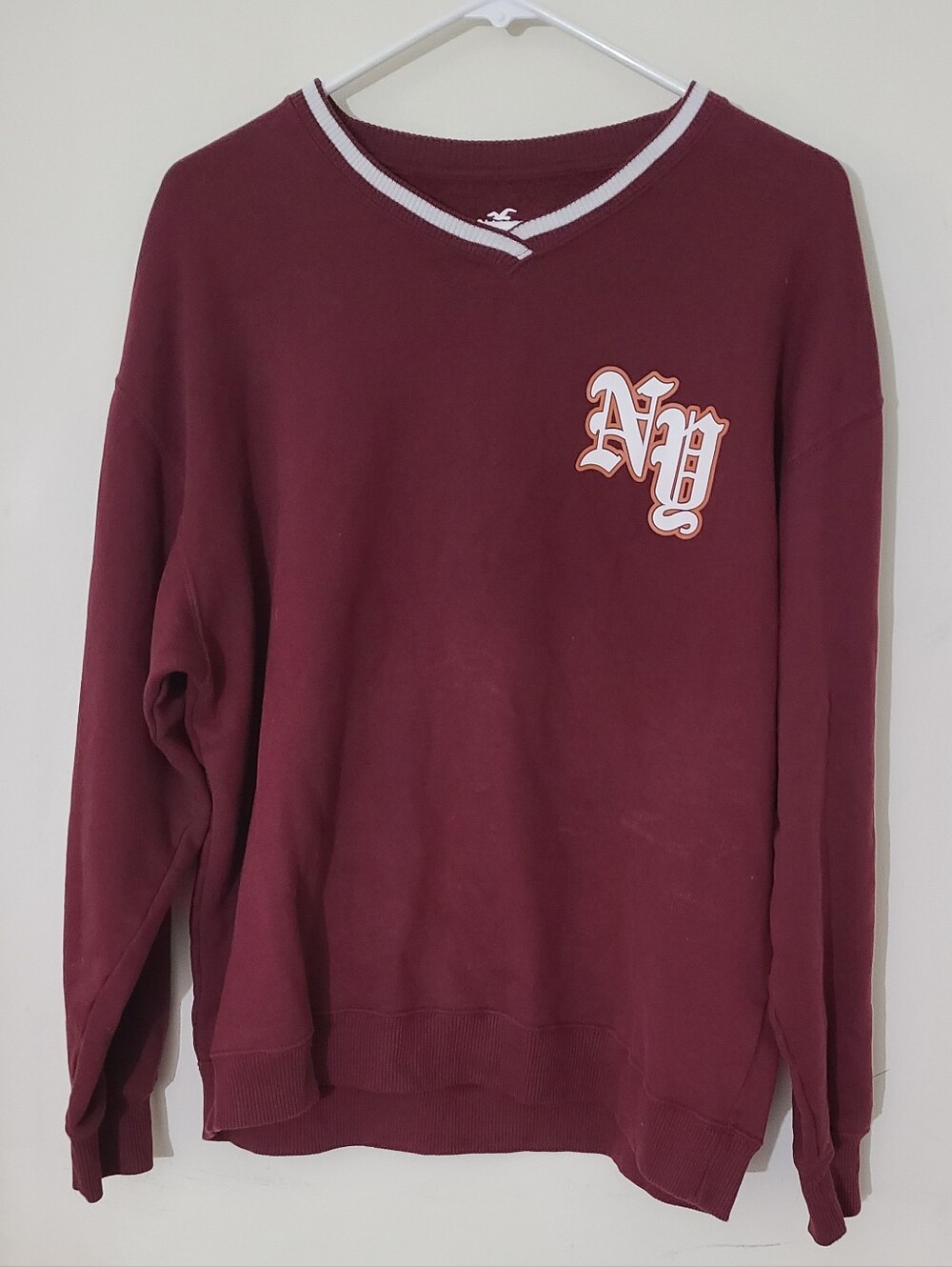 Hollister Co. V Neck Sweatshirt Small